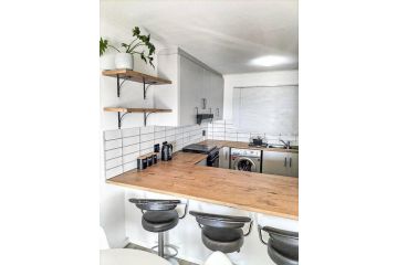 Lovely Sunny 2 bedroom, 2 bathroom unit Apartment, Mossel Bay - 5