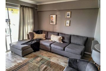 Lovely Sunny 2 bedroom, 2 bathroom unit Apartment, Mossel Bay - 1