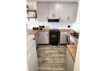 Lovely Sunny 2 bedroom, 2 bathroom unit Apartment, Mossel Bay - 3