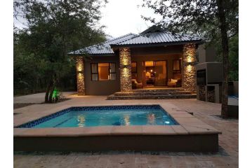 Luvivane Luxury Villa & Cottage Villa, Marloth Park - 1