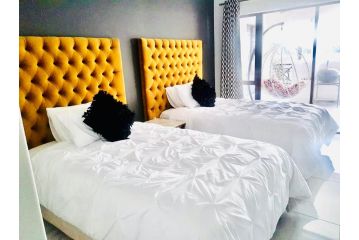 Lux on Patricia 1B Guest house, Egolomi - 4