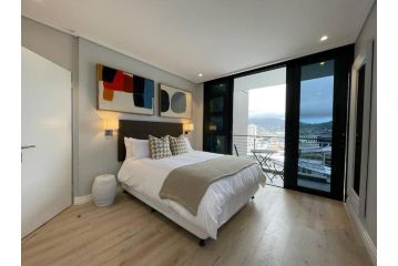 Luxurious 1 bedroom apartment Apartment, Cape Town - 4