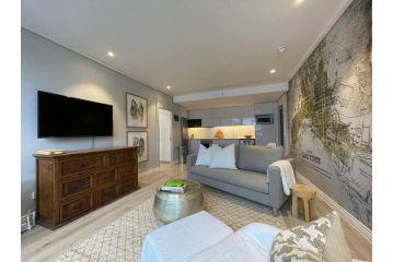 Luxurious 1 bedroom apartment Apartment, Cape Town - 5