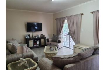 Luxurious 1 bedroom near to Sandton, Rosebank and Braamfontein Apartment, Johannesburg - 2