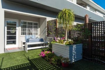 Luxurious and bright Sea Point Studio Apartment close to Promenade Apartment, Cape Town - 5