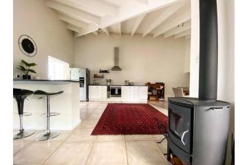 Luxurious central Knysna home Guest house, Knysna - 1