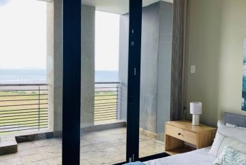 Luxurious Seaview Three Bedroom Apartment, Durban - 3