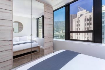 Luxurious Studio Apartment in Foreshore Place Apartment, Cape Town - 3