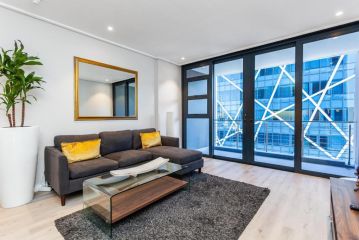 Luxuriuous 1 Bedroom in 16 on Bree Apartment, Cape Town - 1
