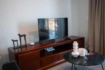 Luxury Apartment at Ellipse Waterfall, Midrand Apartment, Midrand - 5