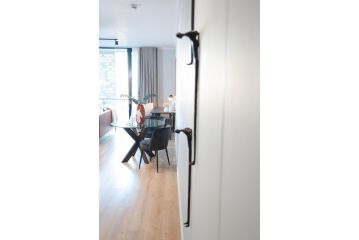 Luxury Apartment at Ellipse Waterfall, Midrand Apartment, Midrand - 4