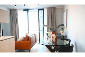 Luxury Apartment at Ellipse Waterfall, Midrand Apartment, Midrand - 3