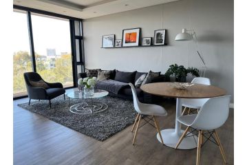 Greenpoint Designer Apartment near Stadium & Waterfront Apartment, Cape Town - 3
