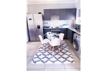 Luxury Apartments @ Summerset Apartment, Midrand - 1