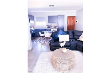 Luxury Apartments @ Summerset Apartment, Midrand - 2