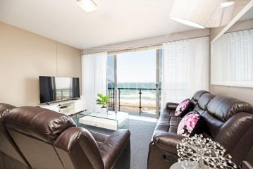 Luxury Beachfront Apartment in Blouberg- 1 bedroom Apartment, Cape Town - 4