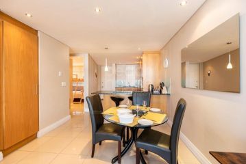 Luxury Beachfront Apartment in Eden on the Bay- 2 bedroom Apartment, Cape Town - 3