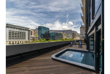 Luxury City Living - 1 Bedroom apartment with balcony Apartment, Cape Town - 2