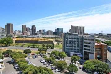 Luxury Family Apartment in Castle Rock with great views of Table Mountain Apartment, Cape Town - 5