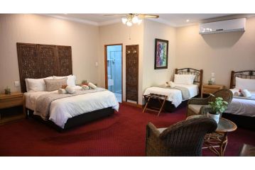 LUXURY FAMILY EN-SUITE ROOM @ 4 STAR GUEST HOUSE Guest house, Middelburg - 1