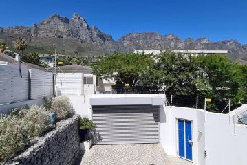 Luxury living in Camps Bay - Bachelor studio Apartment, Cape Town - 4