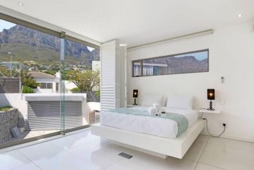 Luxury living in Camps Bay - Bachelor studio Apartment, Cape Town - 2