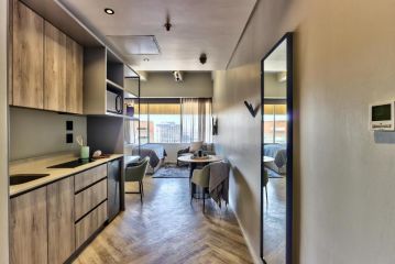 Luxury One Thibault Studio Deluxe Apartment near CTICC Apartment, Cape Town - 3