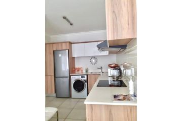 Luxury OneBed The Blyde Apartment, Pretoria - 3