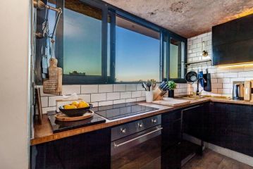 Luxury Penthouse with Exceptional Views Apartment, Cape Town - 1