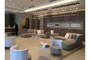 Luxury @ Sandton Skye Apartment, Johannesburg - 3