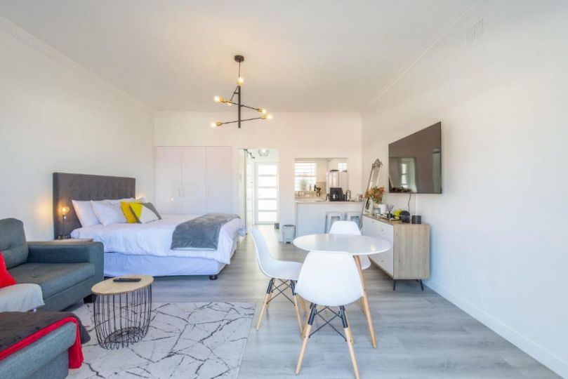 Luxury Studio Apartment in Tamboerskloof Apartment, Cape Town - imaginea 7