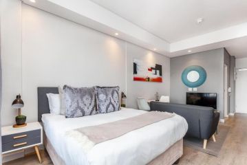 Luxury Studio apartment situated off Bree Street Apartment, Cape Town - 2