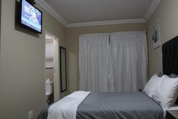 M n M Guesthouse In Turfloop Mankweng Guest house, Polokwane - 2