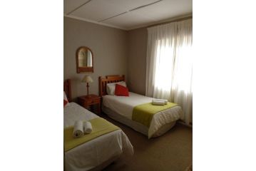 M40 Caribbean Estate, Port Edward Apartment, Port Edward - 3