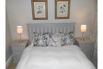 Mafunyani Cottage Guest house, Franschhoek - 1