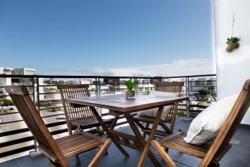 Modern Ocean Views 2 Bedroom 112 Eden on The Bay, Blouberg, Cape Town Apartment, Cape Town - 1