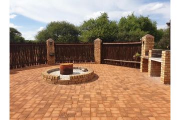 Makhato Bush Lodge 86 Accomodation, Bela-Bela - 4