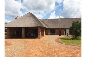 Makhato Bush Lodge 86 Accomodation, Bela-Bela - 2