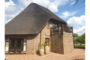 Makhato Bush Lodge 17 Chalet, Bela-Bela - 1
