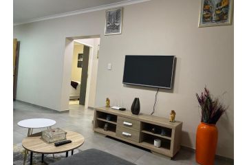 Mall Of Africa Spot2 Apartment, Midrand - 3