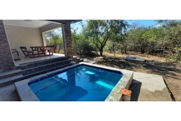 Mamba Bush House Guest house, Marloth Park - 2