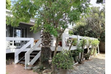 Mangolds Guest house, Port Elizabeth - 4
