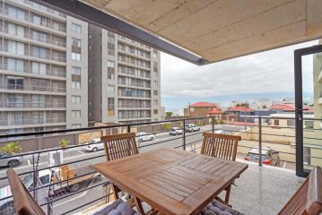 Manhattan On Coral - Studio 5 by HostAgents Apartment, Cape Town - 1