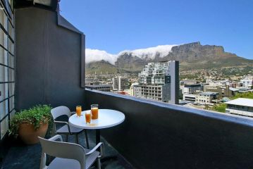 Manhattan Place Penthouse Apartment, Cape Town - 2