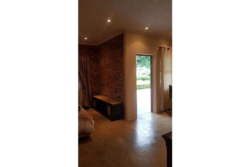 Maretlwane Guesthouse Guest house, Buffelspoort - imaginea 6