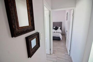 Marina Martinique Apartment, Jeffreys Bay Apartment, Jeffreys Bay - 3