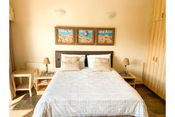 Marina Martinique B&B Bed and breakfast, Jeffreys Bay - 1
