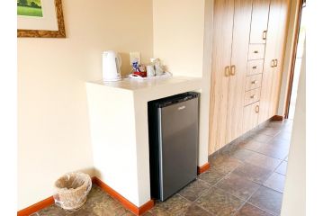 Marina Martinique B&B Bed and breakfast, Jeffreys Bay - 5