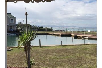 Marina Sands Guest house, Jeffreys Bay - 5