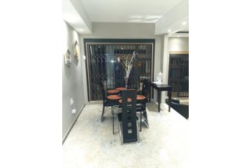 Marine Drive Holiday Home Apartment, Durban - 4